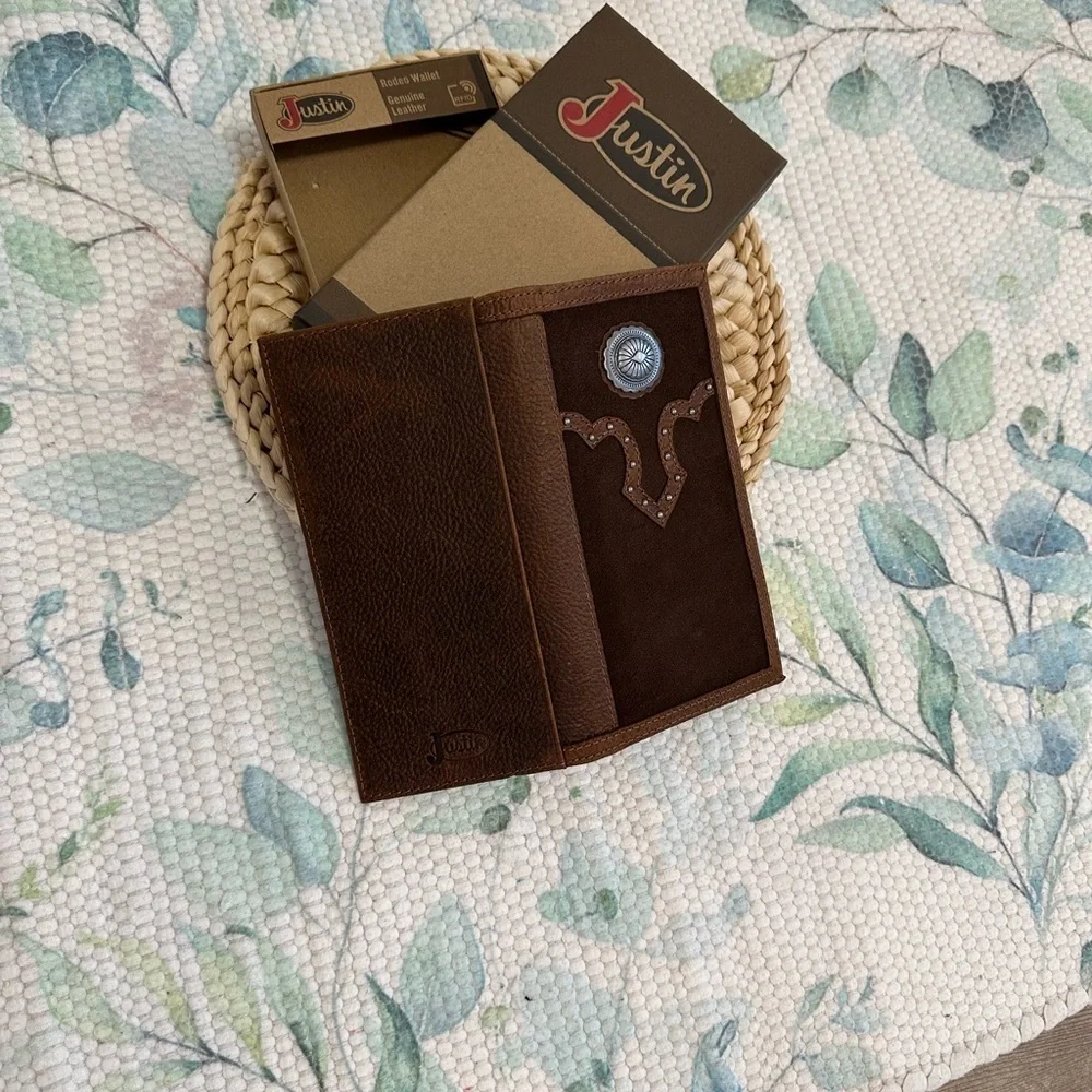 New Justin Boots Dark Brown Slim Bi Fold Leather Jr. Rodeo Wallet NIB